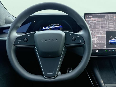 Used 2025 Tesla Model S AWD/4WD image 65