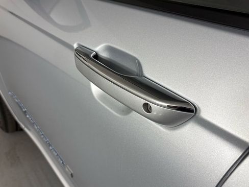 Used 2022 Jeep Grand Cherokee Overland w/ Luxury Tech Group IV image 12