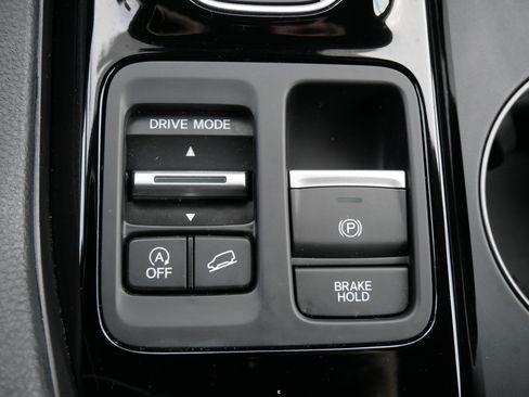 Used 2024 Honda Pilot EX-L image 31