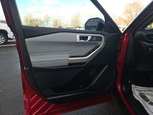 Used 2023 Ford Explorer XLT w/ Equipment Group 202A image 23