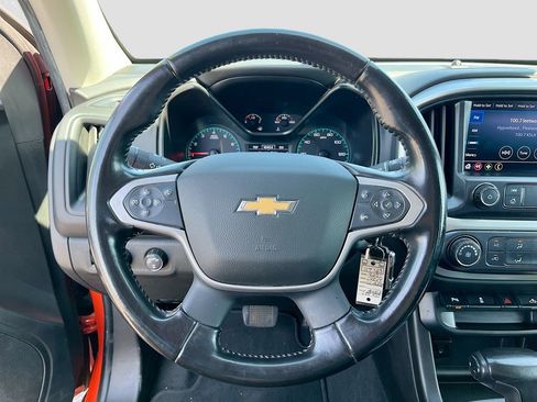 Used 2021 Chevrolet Colorado LT w/ LPO, Tonneau and Step Package AWD/4WD image 11