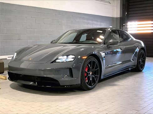 New 2026 Porsche Taycan GTS image 1