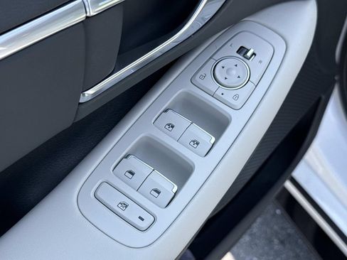 Used 2023 Hyundai Sonata SEL FWD image 17