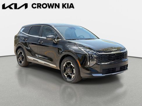 New 2026 Kia Sportage EX FWD image 3