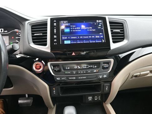 Used 2017 Honda Ridgeline RTL-E image 12