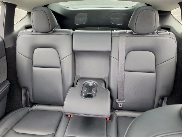Used 2024 Tesla Model Y Performance AWD/4WD image 42