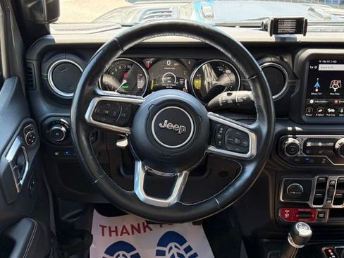 Used 2021 Jeep Wrangler Unlimited Rubicon 4xe w/ Dual Top Group AWD/4WD image 37