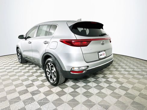 Used 2022 Kia Sportage LX image 8