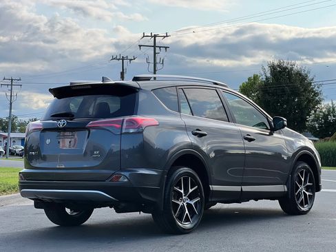Used 2016 Toyota RAV4 SE AWD/4WD image 5