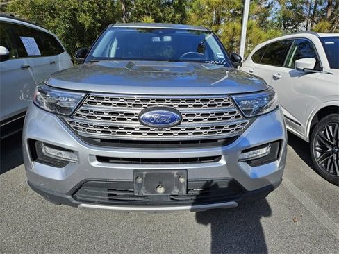 Used 2023 Ford Explorer Limited w/ Equipment Group 301A image 3