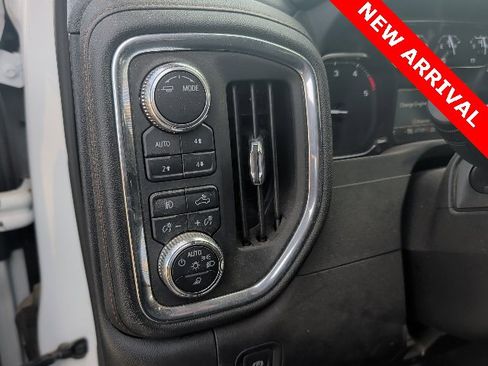 Used 2023 GMC Sierra 2500 AT4 w/ AT4 Preferred Package image 17