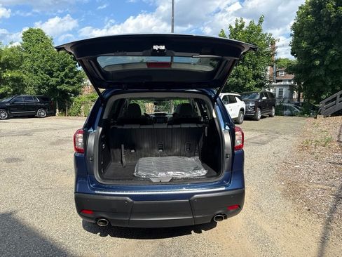 Used 2022 Subaru Ascent Limited w/ Technology Package AWD/4WD image 6