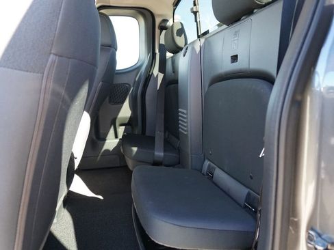 Used 2025 Nissan Frontier SV image 20