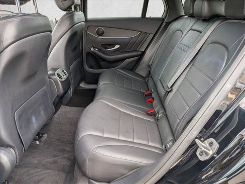 Used 2022 Mercedes-Benz GLC 300 4MATIC image 21
