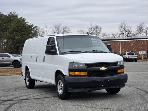 Used 2020 Chevrolet Express 2500 Regular Van 3D w/ Driver Convenience Package image 3