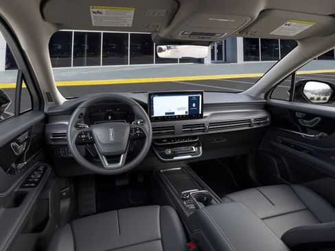 New 2026 Lincoln Corsair Premiere image 9