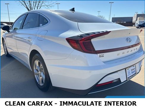 Used 2022 Hyundai Sonata SE w/ Preferred Accessory Package image 4