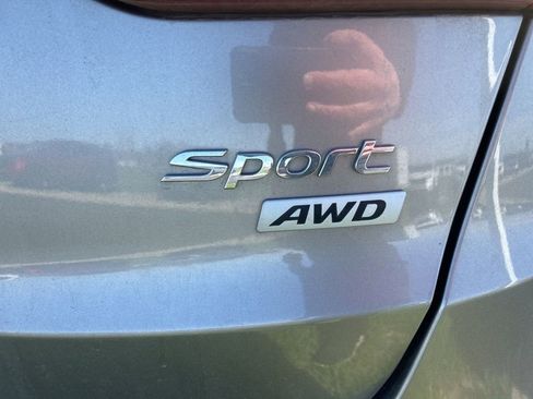 Used 2018 Hyundai Santa Fe Sport image 3