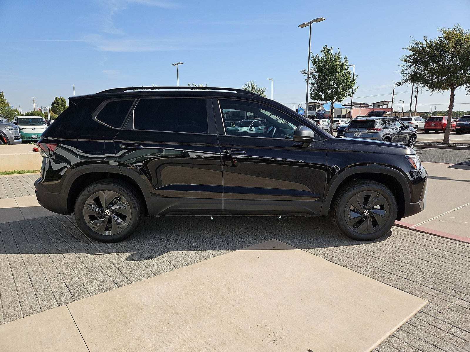 New 2027 Volkswagen Taos S FWD image 9