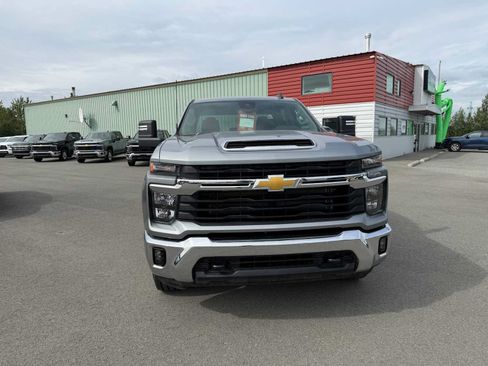 Certified 2026 Chevrolet Silverado 2500 LT w/ Convenience Package AWD/4WD image 10