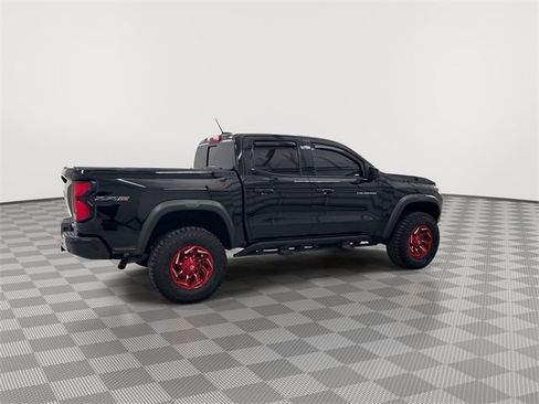 Used 2024 Chevrolet Colorado ZR2 w/ ZR2 Convenience Package III image 11