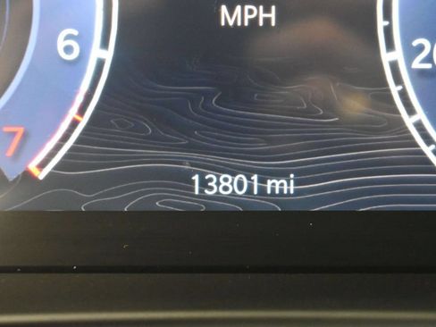 Used 2024 Jeep Grand Cherokee Altitude AWD/4WD image 32