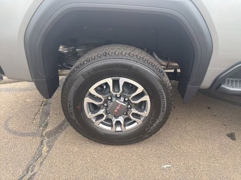 New 2025 GMC Sierra 2500 SLT w/ SLT Premium Package image 10