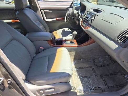 Used 2003 Toyota Camry XLE FWD image 15