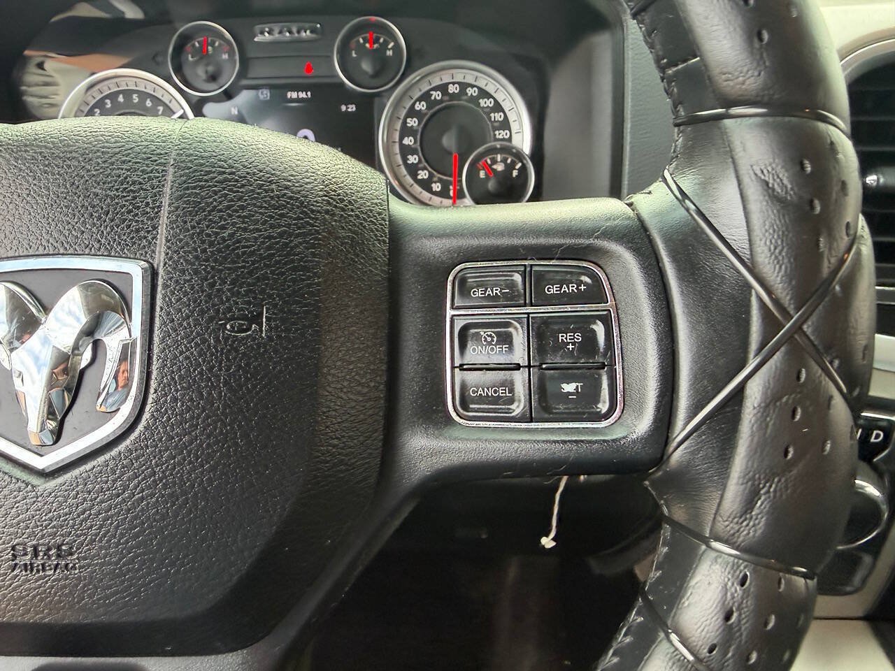 Used 2015 RAM 1500 Lone Star RWD image 30