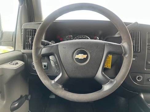 Used 2013 Chevrolet Express 3500 LS image 21