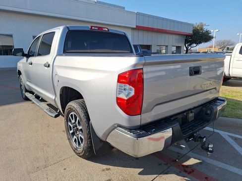 Used 2016 Toyota Tundra SR5 w/ SR5 Upgrade Package image 4