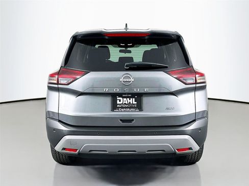 Used 2023 Nissan Rogue S AWD/4WD image 12