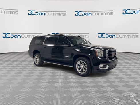 Used 2019 GMC Yukon XL SLT image 2