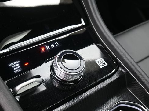 New 2025 Jeep Grand Cherokee Limited w/ Trailer Tow Package image 25