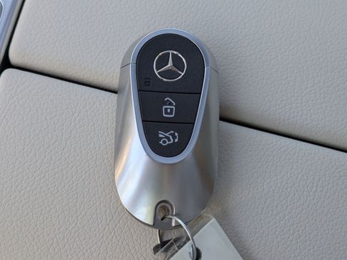 New 2026 Mercedes-Benz GLC 300 4MATIC image 29