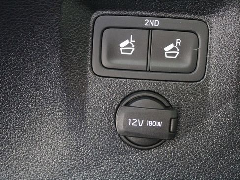 Certified 2024 Kia Telluride S image 11