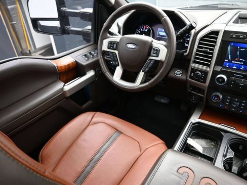 Used 2020 Ford F250 King Ranch w/ King Ranch Ultimate Package AWD/4WD image 24
