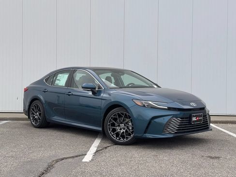 New 2026 Toyota Camry XLE FWD image 7