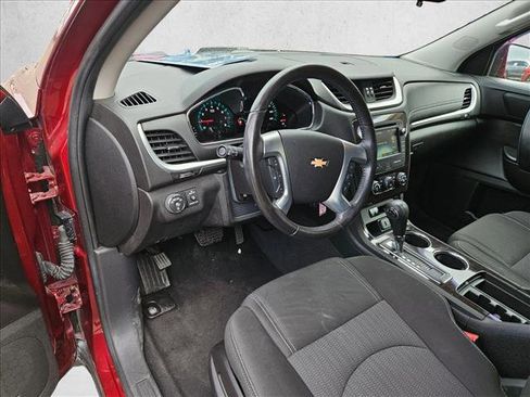 Used 2015 Chevrolet Traverse LT image 14