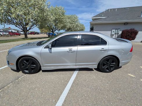 Used 2010 Ford Fusion Sport image 2