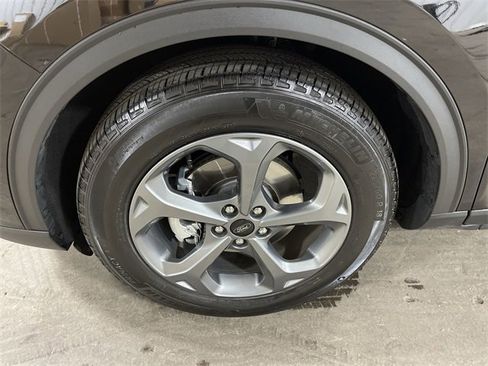 Used 2025 Ford Escape ST-Line w/ Tech Pack #1 image 22