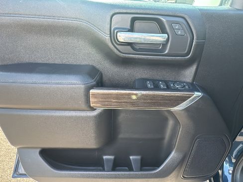 Used 2021 Chevrolet Silverado 1500 RST image 10