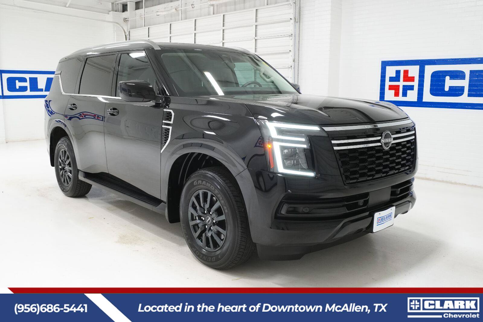 Used 2025 Nissan Armada SV RWD image 3
