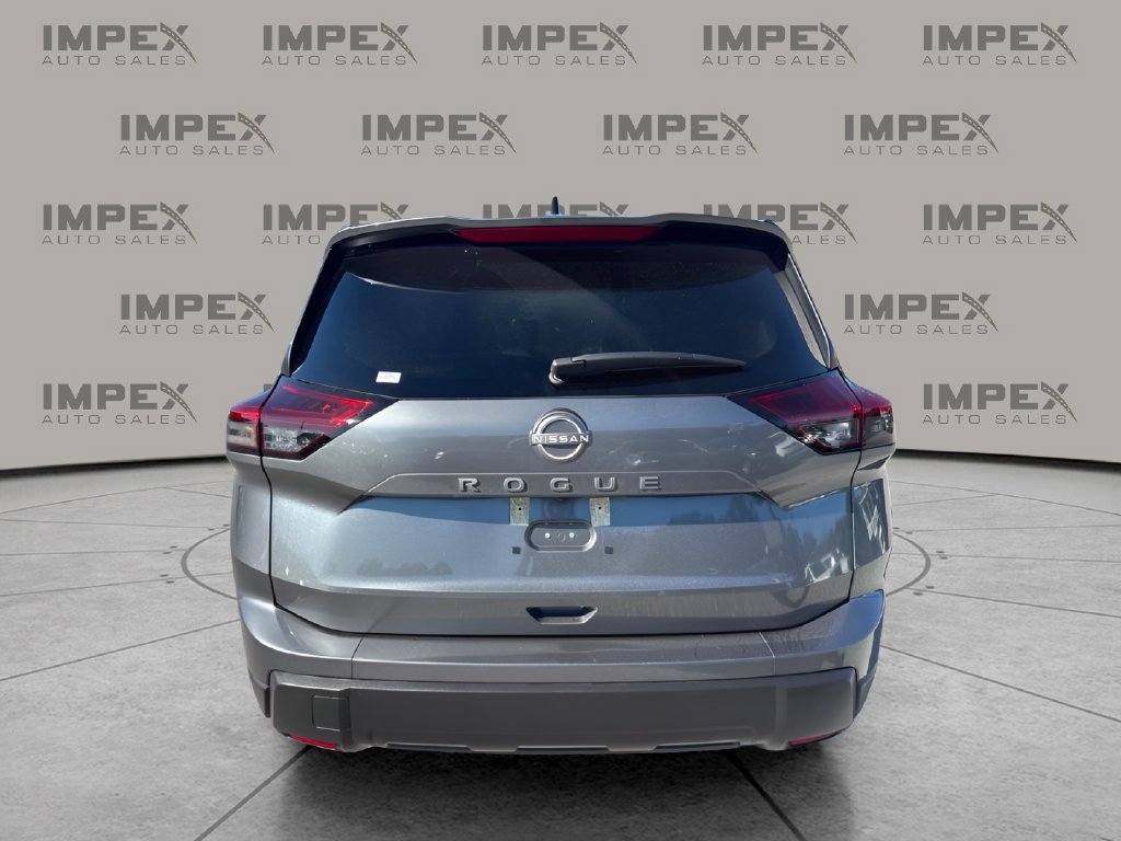 Used 2026 Nissan Rogue SV FWD image 4