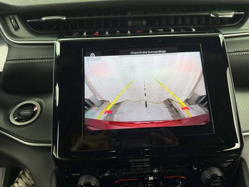 New 2025 Jeep Grand Cherokee L Altitude image 29