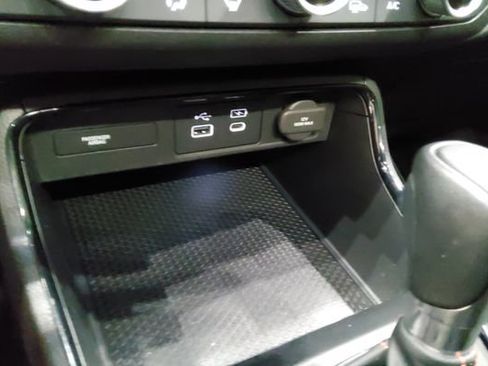 Used 2024 Honda CR-V Sport image 32