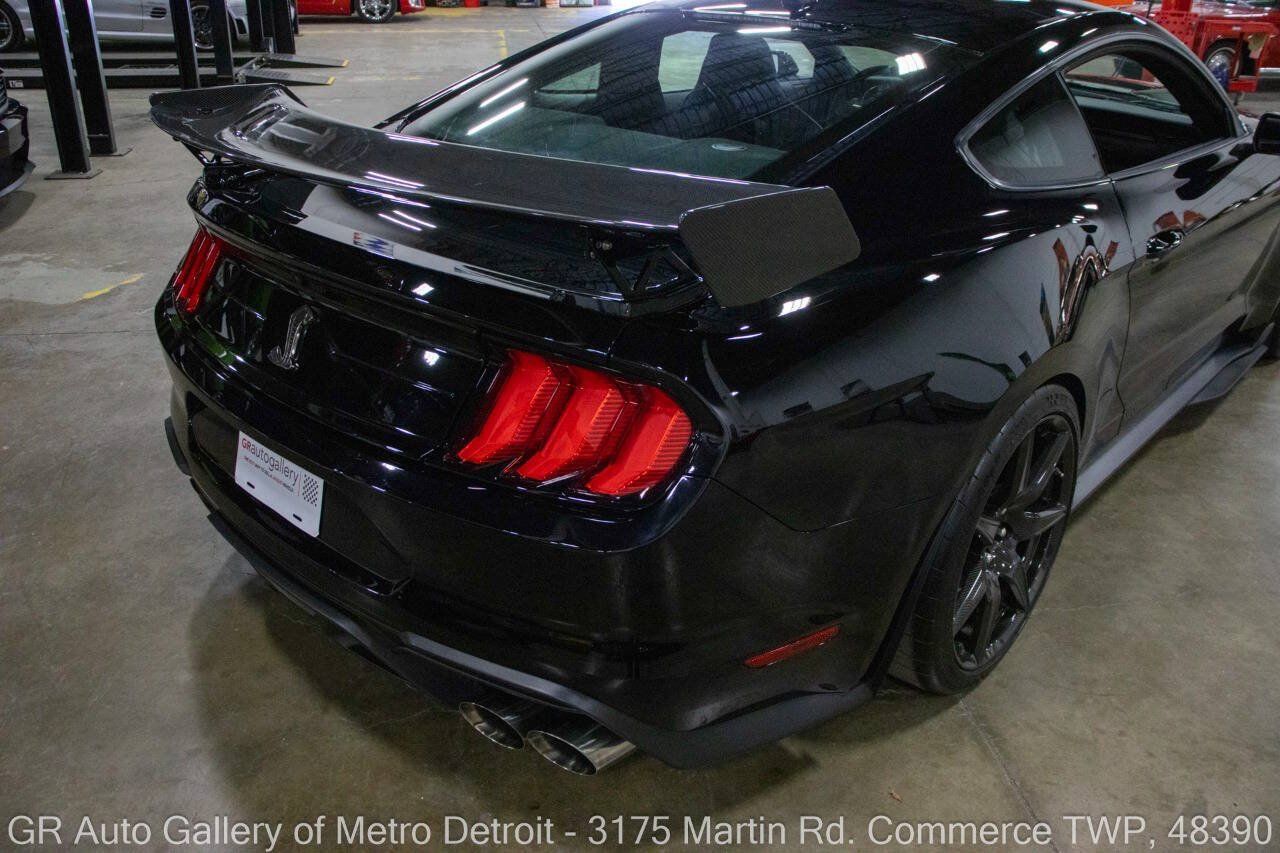 Used 2020 Ford Mustang Shelby GT500 w/ Carbon Fiber Track Pack RWD image 15