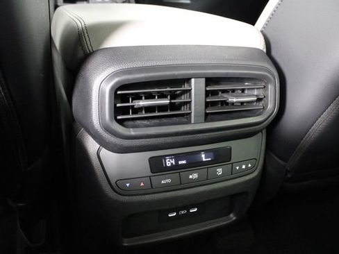 Used 2024 Honda Pilot EX-L image 42