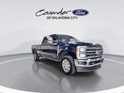 Used 2023 Ford F350 Lariat w/ Lariat Ultimate Package AWD/4WD image 2
