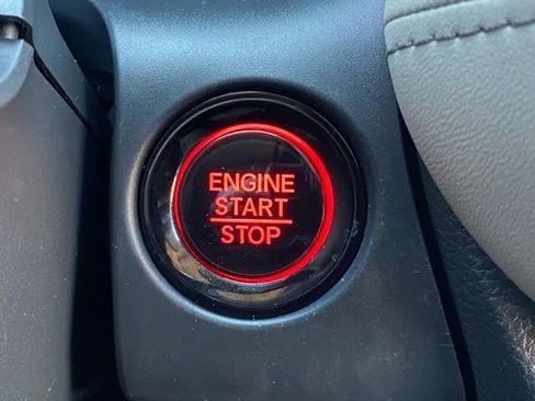 Used 2025 Honda HR-V EX-L image 23